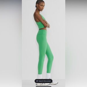 Aritzia TNA BUTTER Cheeky Hi-Rise 26″ Legging, Court Green, Size 2